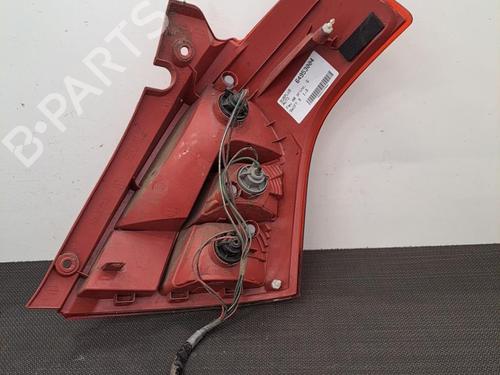 Rückleuchte Links für SUZUKI SWIFT III (MZ, EZ) 1.3 (RS413, ZC11S) (92 hp) 28404988
