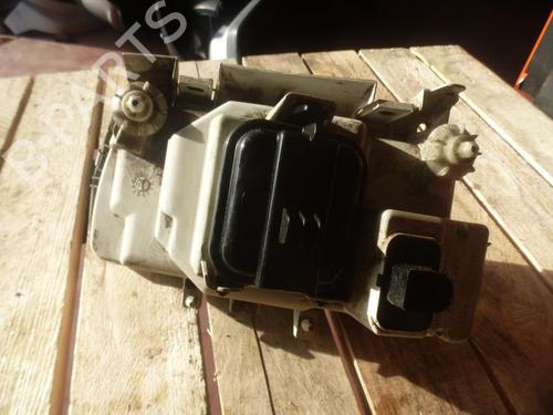 Right headlight VW POLO III (6N1) 55 1.3 | BP28405862C29