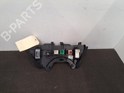 Used Warning switch Warning switch CITROËN BERLINGO Box Body/MPV (B9) 1.6 BlueHDi 100 (99 hp) 28404138 28404138