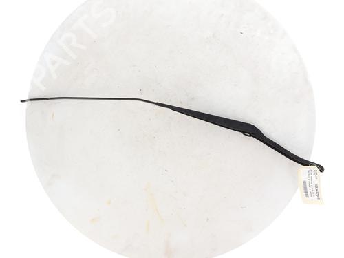 Used Front windshield wiper arm Front windshield wiper arm RENAULT TWINGO III (BCM_, BCA_) 1.0 SCe 65 (BCMJ) (65 hp) 33681695 33681695