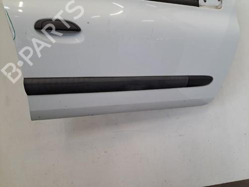 Dør højre fortil RENAULT CLIO II (BB_, CB_) 1.5 dCi (B/CB3M) (64 hp) 28404825
