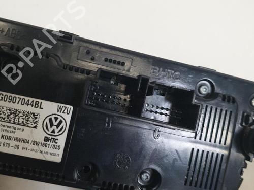 Used Climate control VW GOLF VII (5G1, BQ1, BE1, BE2) 2.0 TDI (150 hp) 28402581
