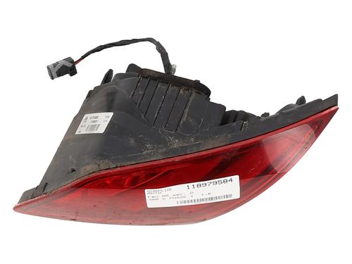 Feu de coffre droit PEUGEOT 308 II (LB_, LP_, LW_, LH_, L3_) 1.6 BlueHDi 120 (120 hp) 31972840