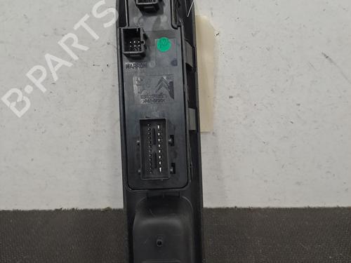 Left front window switch PEUGEOT 3008 I MPV (0U_) 1.6 HDi | BP28403124I27