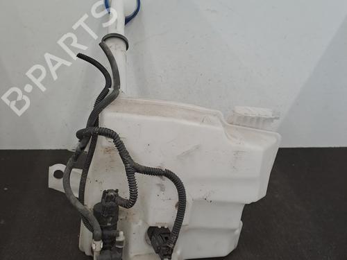 Used Windscreen washer tank Windscreen washer tank FORD FOCUS III 1.0 EcoBoost (100 hp) 28406261 28406261