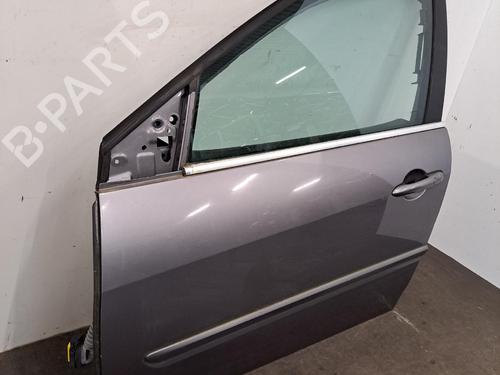 Used Left front door Left front door 39020658 39020658