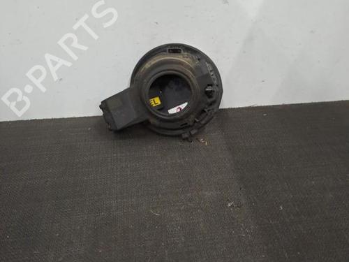 Used Fuel flap PEUGEOT 308 SW II (LC_, LJ_, LR_, LX_, L4_) 1.6 HDi / BlueHDi 115 (LCBHXM, LCBHXT) (115 hp) 28396473