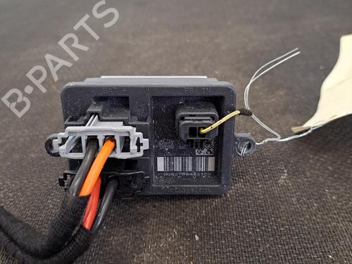 Used Heater resistor Heater resistor PEUGEOT 3008 II SUV (MC_, MR_, MJ_, M4_) 1.2 THP/ PureTech 130 (MRHNSM, MRHNSU, MRHNSJ, MRHNYW,... (131 hp) 28407080 28407080