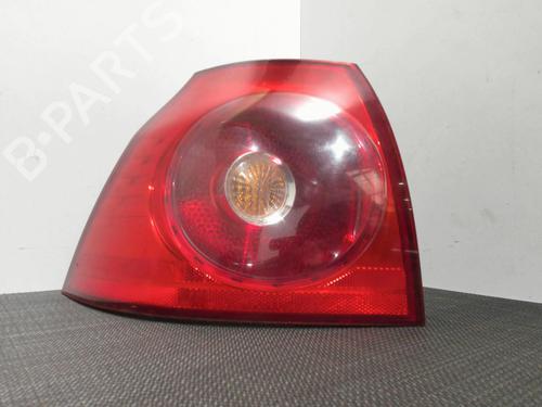 Feu arrière gauche VW GOLF V (1K1) 1.9 TDI (105 hp) 28411155