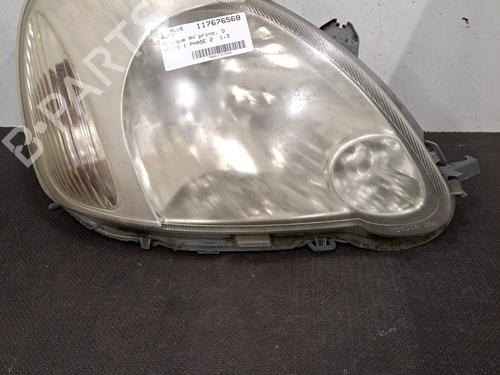 Used Right headlight TOYOTA YARIS (_P1_) 1.3 (SCP12_, SCP13_, SCP12R, SCP13R) (87 hp) 31091029