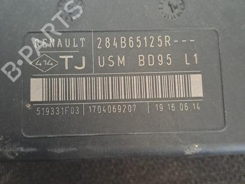 Used Fuse box Fuse box RENAULT MEGANE III Hatchback (BZ0/1_, B3_) 1.5 dCi (BZ09, BZ0D, BZ1W, BZ29, BZ14) (110 hp) 28400667 28400667