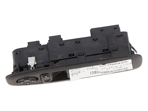 Venstre fortil elrude kontakt Venstre fortil elrude kontakt PEUGEOT 2008 I (CU_) 1.6 BlueHDi 100 (100 hp) 36355715 36355715