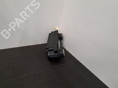 Used Climate control TOYOTA YARIS (_P13_) 1.5 Hybrid (NHP130_, NHP130) (101 hp) 28391037