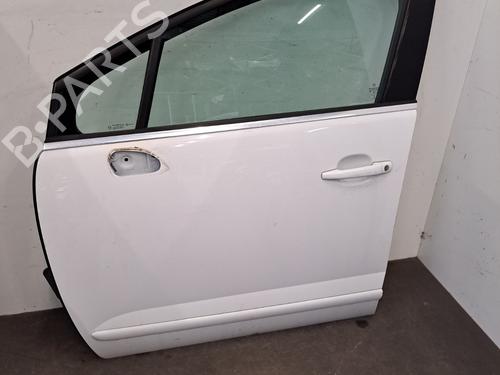 Used Left front door PEUGEOT 5008 (0U_, 0E_) 1.6 HDi (114 hp) 31036104