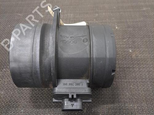 Used Mass air flow sensor AUDI A3 Sportback (8VA, 8VF) 2.0 TDI (150 hp) 28399152