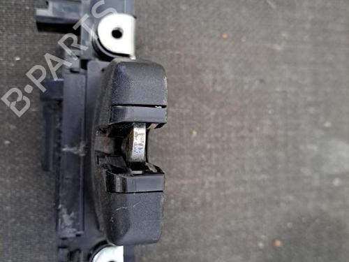 Used Tailgate lock Tailgate lock PEUGEOT 2008 I (CU_) 1.2 THP 110 / PureTech 110 (110 hp) 28401744 28401744
