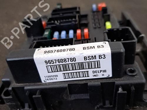 Fuse box PEUGEOT 206+ (2L_, 2M_) 1.4 HDi eco 70 | BP30112978E1