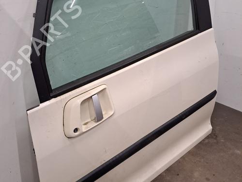 Left front door PEUGEOT 1007 (KM_) 1.4 HDi | BP29912624C2