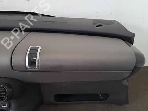 Dashboard CITROËN C4 CACTUS 1.2 VTi 82 | BP29615536C46 - Image 9