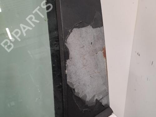 Used Left front door Left front door 39020665 39020665