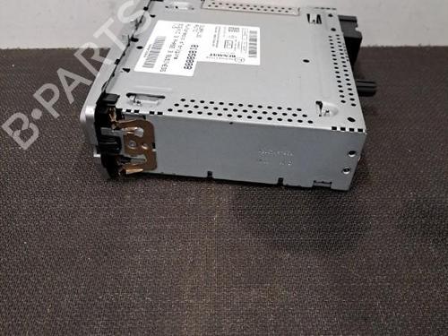 Used Radio RENAULT SCÉNIC III (JZ0/1_) 1.5 dCi (110 hp) 28396327