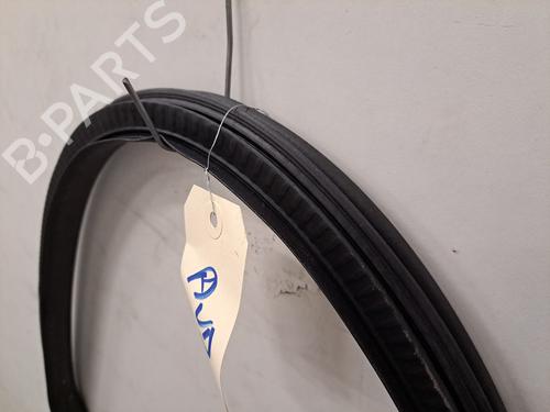 Rubber door seal RENAULT MEGANE IV Hatchback (B9A/M/N_) 1.3 TCe 140 (B9NB) | BP28390360C142 