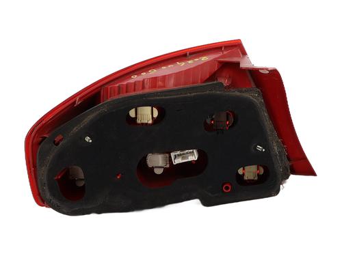 Used Right taillight Right taillight PEUGEOT 407 (6D_) 1.6 HDi 110 (6D9HZC, 6D9HYC) (109 hp) 35802390 35802390