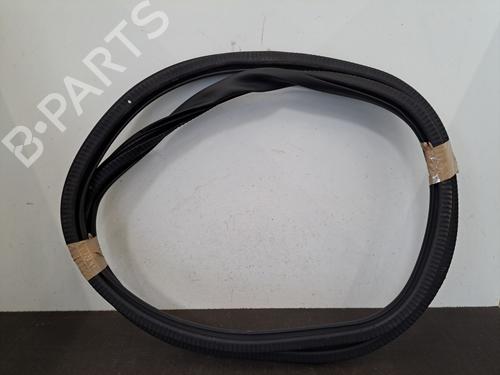 Used Rubber door seal Rubber door seal PEUGEOT 308 SW III (FC_, FJ_, FR_, F4_, FN_) PureTech 130 (FRHNSL, FRHNST) (131 hp) 28406219 28406219