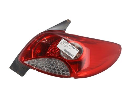 Højre baglygte Højre baglygte PEUGEOT 206+ (2L_, 2M_) 1.4 i (73 hp) 39700590 39700590