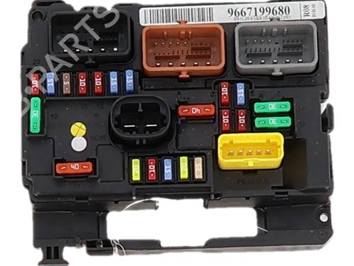Fuse box CITROËN C3 II (SC_) 1.2 VTi 82 | BP37190410E1 - Image 4