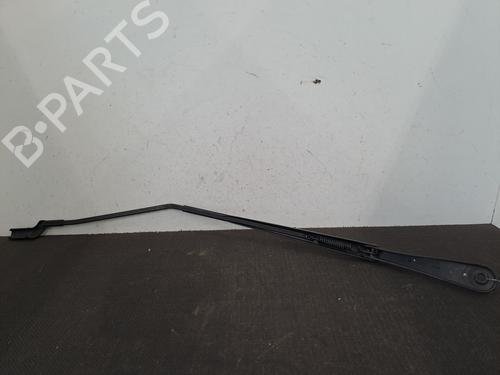 front-windshield-wiper-arm-renault-clio-v-b7_-2019-28825798 main image