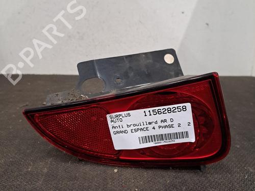 Used Rear fog light RENAULT ESPACE IV (JK0/1_) 2.0 dCi (JK01, JK02, JK1J, JK1K, JK1H) (150 hp) 30471319