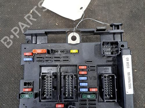 Used Fuse box PEUGEOT 206+ (2L_, 2M_) 1.4 HDi eco 70 (68 hp) 30112978