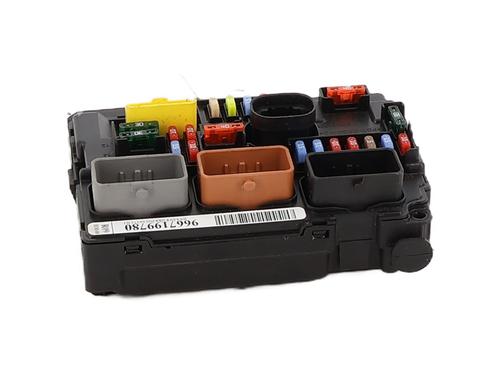 Fuse box CITROËN C3 Picasso (SH_) 1.6 HDI 90 | BP31300715E1  - Image 6