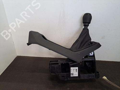 Used Gear lever Gear lever DACIA JOGGER (RK_) 1.0 TCe 100 ECO-G (RKMT) (101 hp) 28390422 28390422