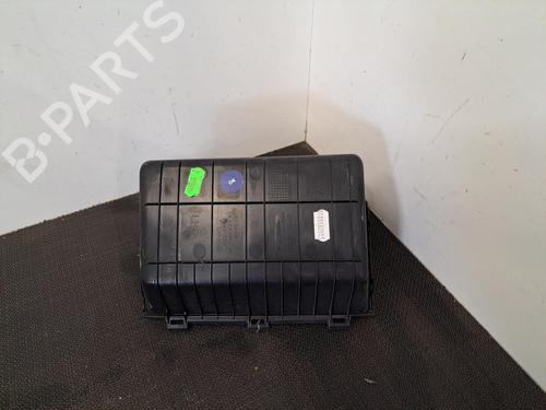 Used Middle console HYUNDAI TUCSON (TL, TLE) 1.7 CRDi (116 hp) 28408132