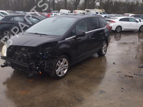 Right mirror PEUGEOT 5008 (0U_, 0E_) 1.6 HDi | BP28401077C27 