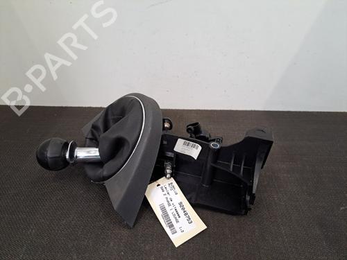 Used Gear lever Gear lever FIAT 500 (312_) 1.2 (312AXA1A) (69 hp) 28392922 28392922