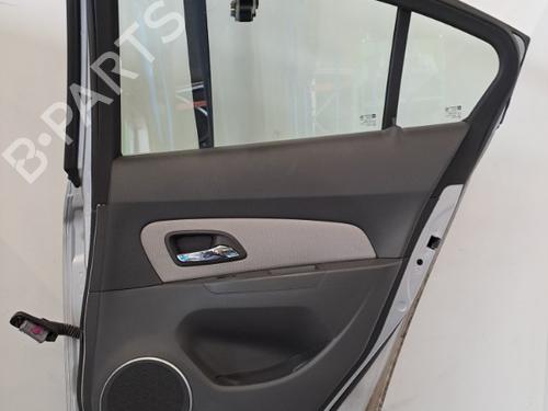 right-rear-door-chevrolet-cruze-j300-2009-28393221 main image