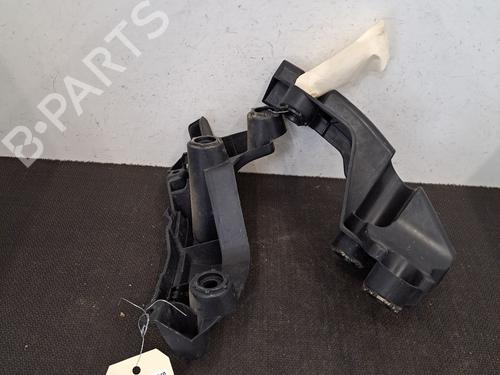 Used Rear bumper bracket PEUGEOT 308 II (LB_, LP_, LW_, LH_, L3_) 1.2 THP 110 (110 hp) 28394901
