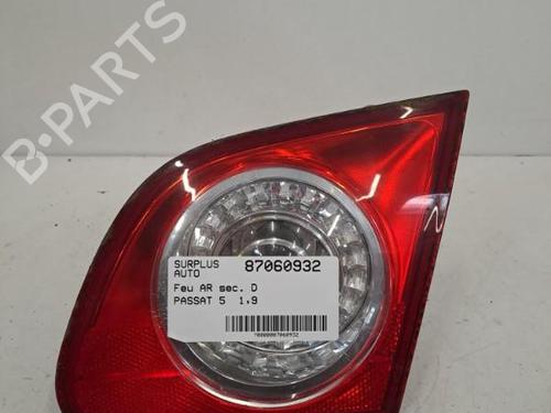 Højre baglygte bagklap VW PASSAT B6 (3C2) 1.9 TDI (105 hp) 28404734