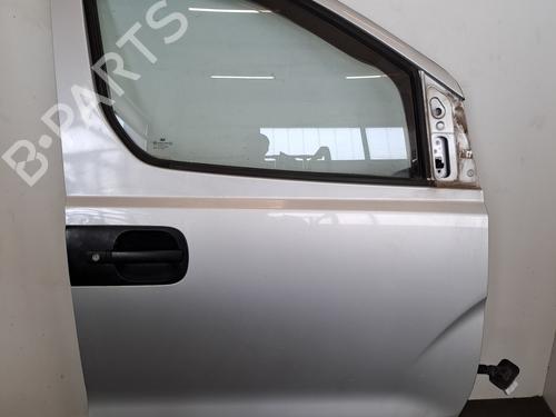 Used Right front door HYUNDAI H-1 Cargo (TQ) 2.5 CRDi (136 hp) 28400623