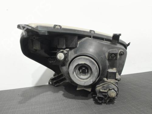 Scheinwerfer links für TOYOTA RAV 4 II (_A2_) 2.0 D 4WD (CLA20_, CLA21_, CLA20R, CLA21R) (116 hp) 28405577