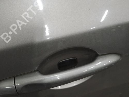 Puerta trasera derecha Puerta trasera derecha 28402134 28402134
