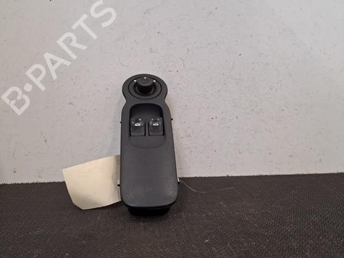 Used Left front window switch Left front window switch RENAULT MODUS / GRAND MODUS (F/JP0_) 1.2 (JP0C, JP0K, FP0C, FP0K, FP0P, JP0P, JP0T) (75 hp) 28392180 28392180