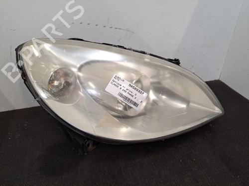 Used Right headlight MERCEDES-BENZ B-CLASS Sports Tourer (W245) B 200 CDI (245.208) (140 hp) 28409741