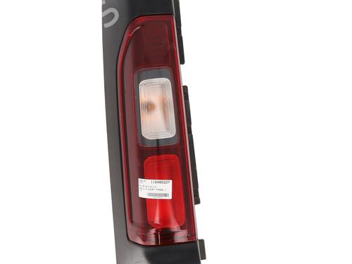 Used Left taillight RENAULT TRAFIC III Van (FG_) 1.6 dCi 115 (FGMD) (116 hp) 31300720