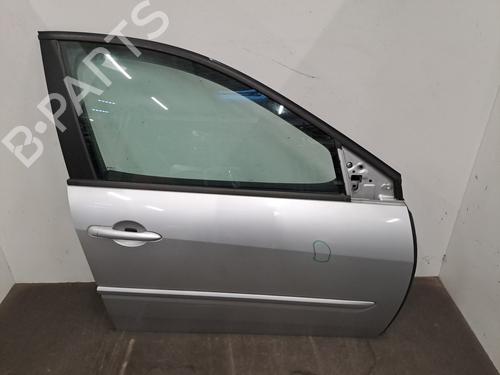 Used Right front door RENAULT LAGUNA III (BT0/1) 1.5 dCi (BT00, BT0A, BT0T, BT1J) (110 hp) 28972942