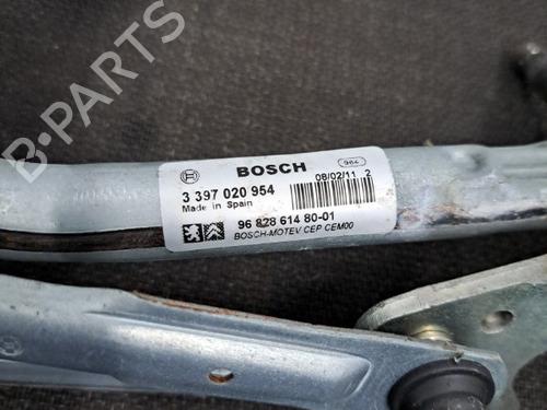 Used Front wiper motor Front wiper motor PEUGEOT PARTNER Box Body/MPV 1.6 HDi (75 hp) 28404667 28404667