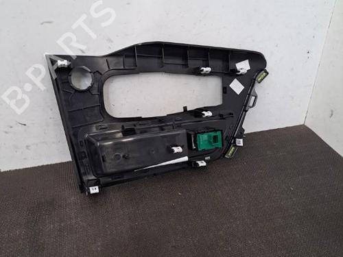 Switch PEUGEOT 3008 II SUV (MC_, MR_, MJ_, M4_) 1.5 BlueHDi 130 | BP28393379I30